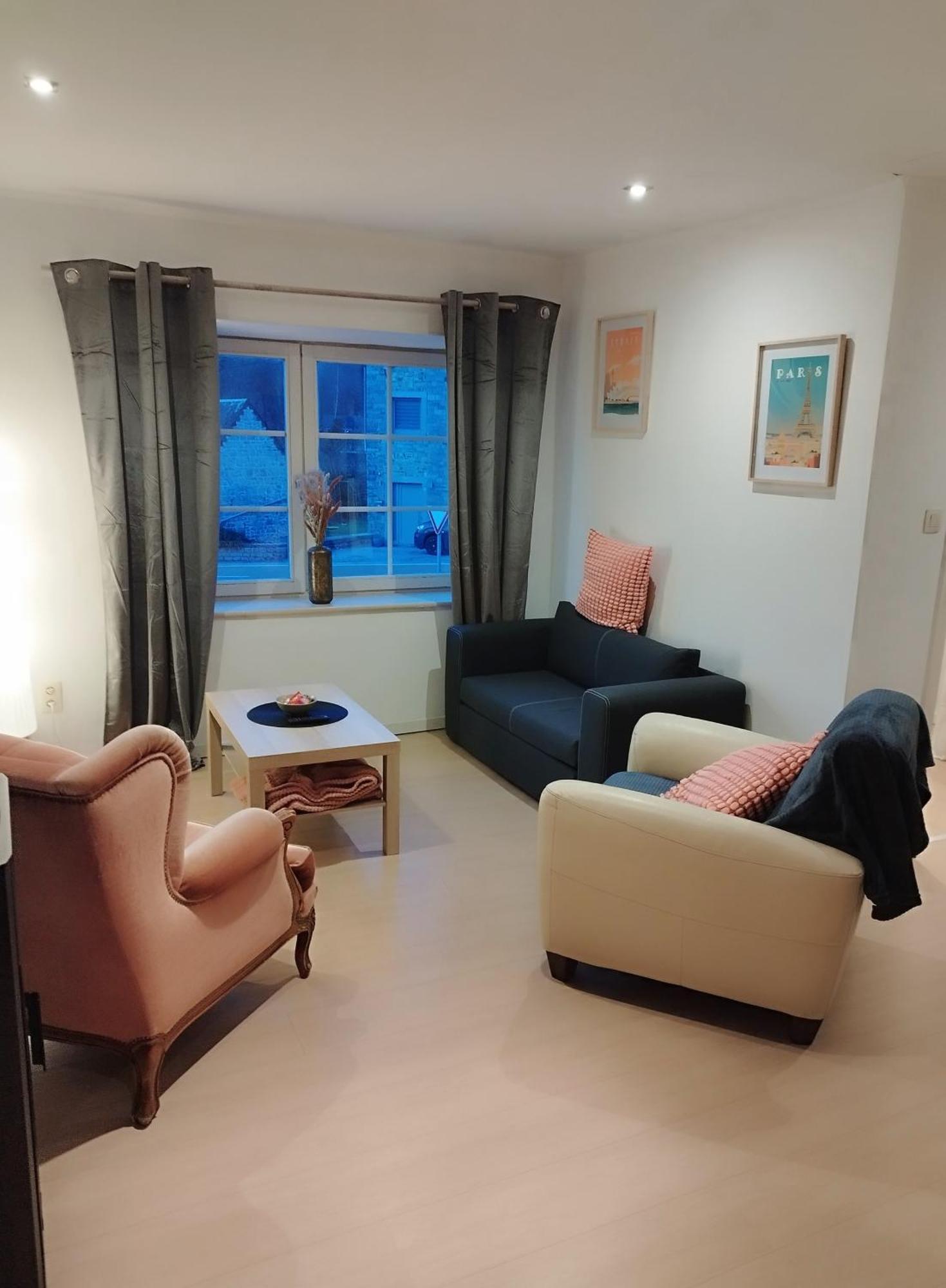 Le Route 80 Apartment *